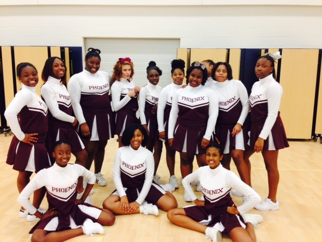 Alexxiz: Mi primera vez de unirse al equipo de porristas