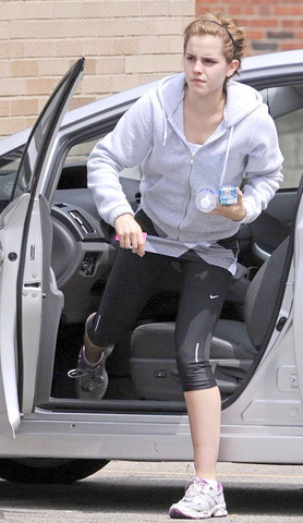 She was volunteer of helping delivering meals in Manhattan