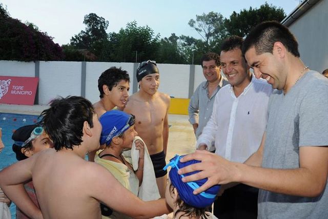 Inauguración de Polideportivo en Don Torcuato con Riquelme