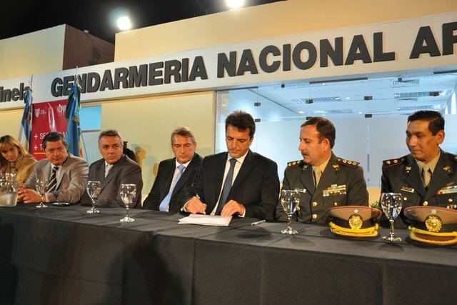 Basa de Gendarmería en Tigre