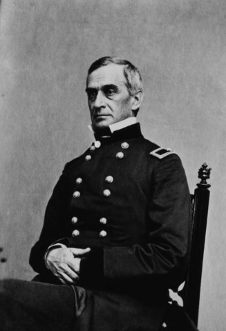 Union Maj. Robert Anderson evacuates Ft. Moultrie