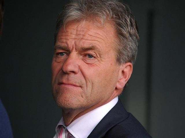 Eric Gudde verdedigt de plannen van de nieuwe kuip.