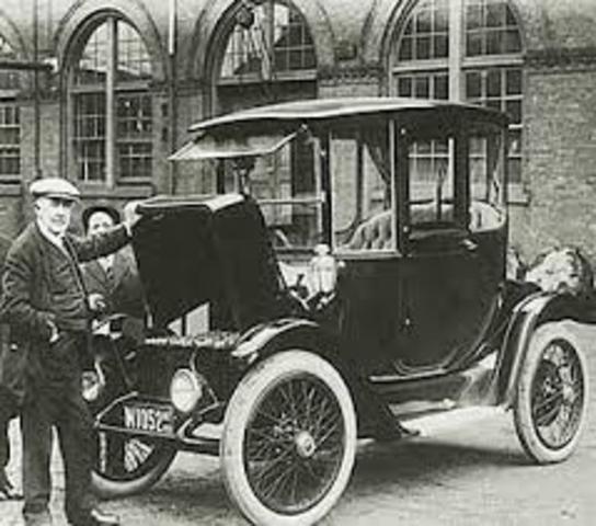 Robert Anderson inventó el primer auto propulsado por células electricas