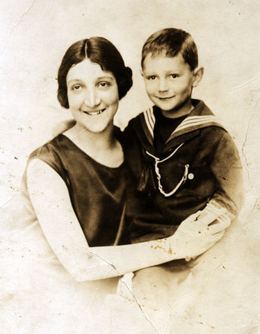 Nace el hijo de Antonieta y Albert