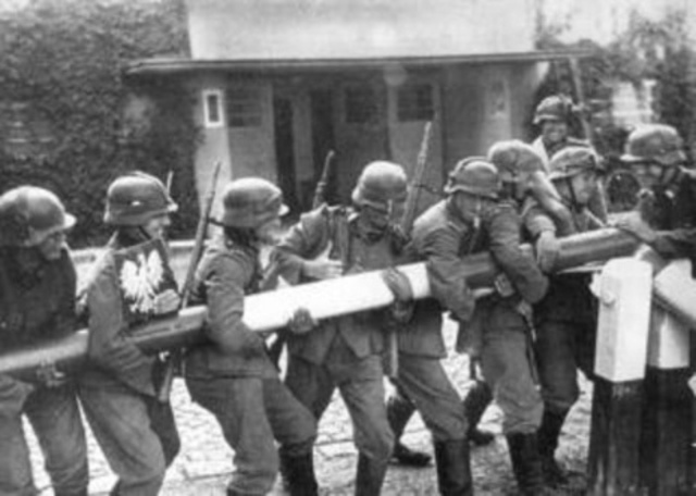 Duitsland valt Polen binnen