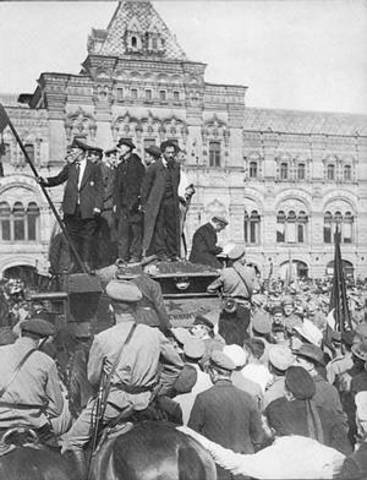 Bolsjewieken grijpen de macht