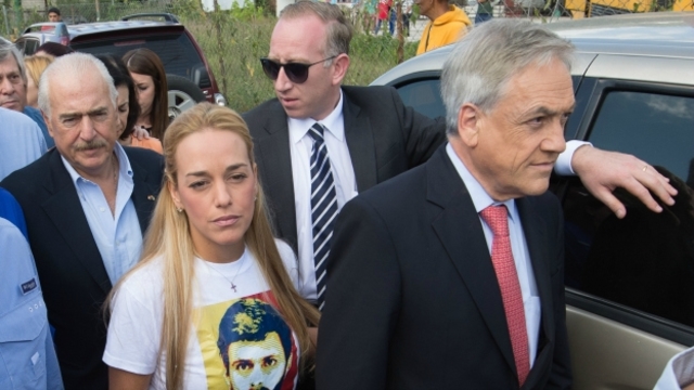 El Universal censura nota sobre visita de expresidentes a Leopoldo López