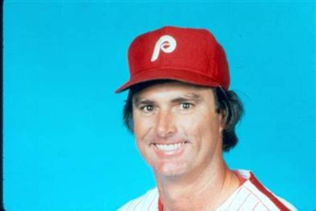 Carlton leads lefties