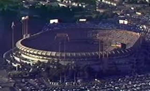 Quake postpones Series