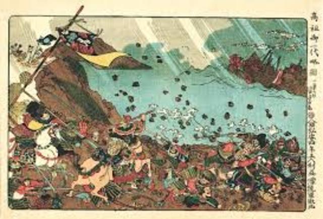 Mongol army attacks Japan