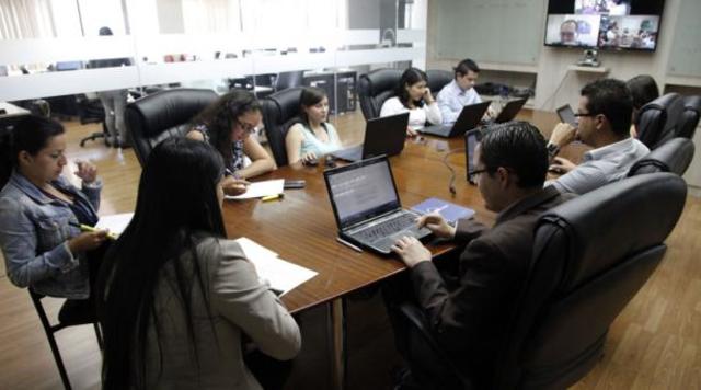 ECUADOR - CIBERMAFIAS ATACARON A 17 EMPRESAS