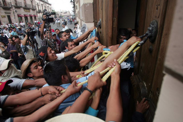 Michoacán se levanta en armas contra el narcotráfico