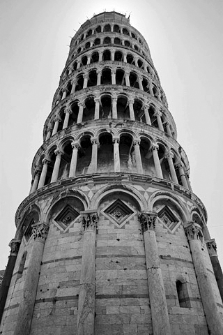 Inizio dei lavori per la costruzione della Torre