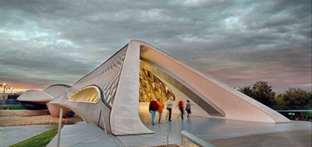 Pabellón Puente, Zaragoza