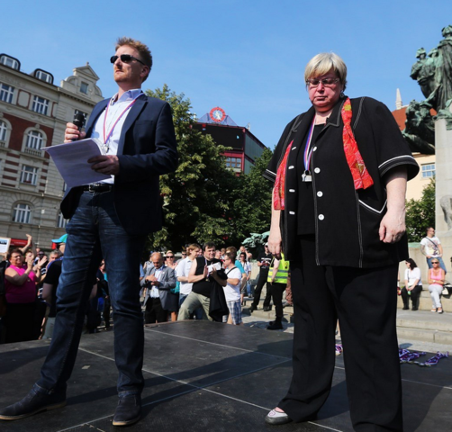 Demonstrace v Brně proti islámu i proti netoleranci