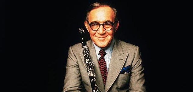 "Taking a chance on love": Benny Goodman and his orchestra