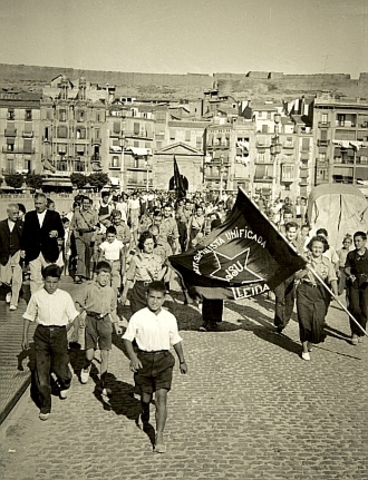 Guarnicionnes por todas partes de Espana