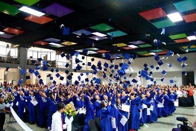 Me gradue de bachiller