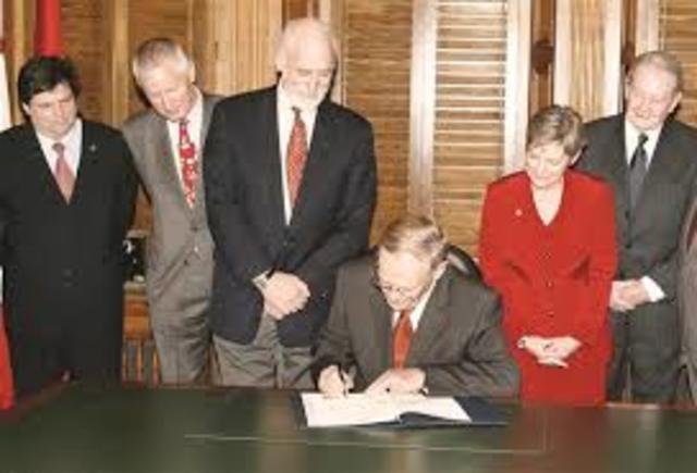Canada signs the Kyoto Accord, an international agreement to reducegreenhouse gas emissions in order to control climate change.
