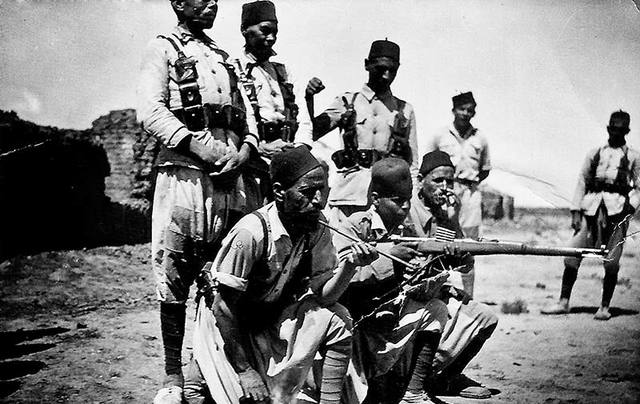 Comienza la sublevación por el ejército de África.