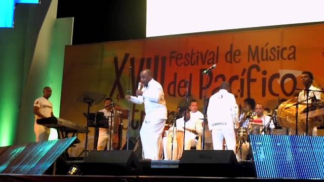 En el teatro al aire libre los cristales