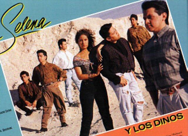 father launched a vocal group Selena y Los Dinos