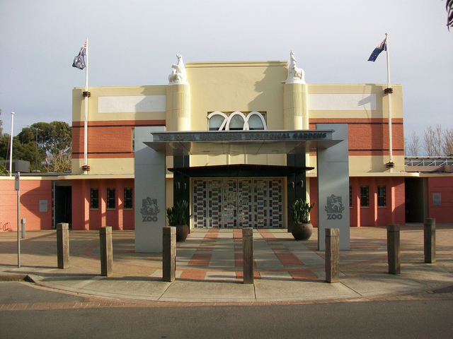 The Melbourne Zoo was founded