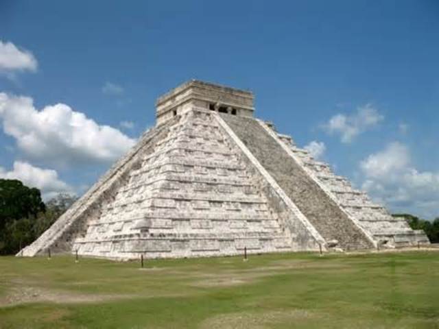 El Castillo/Chichen Itza (800-900)