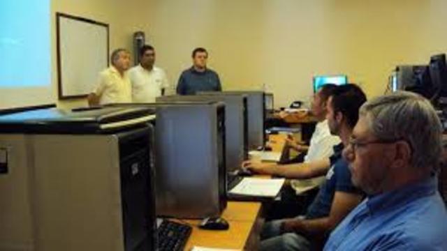 Era de la capacitación orientada en el instructor (previo a 1983)
