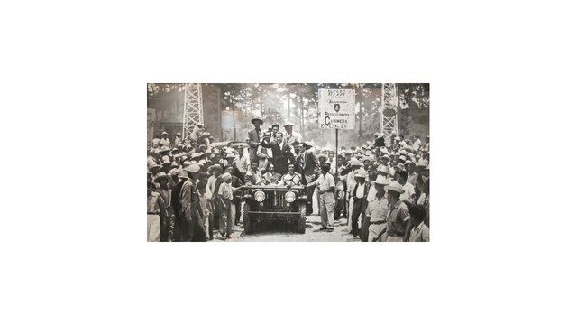 trece centros oficiales de educación secundaria