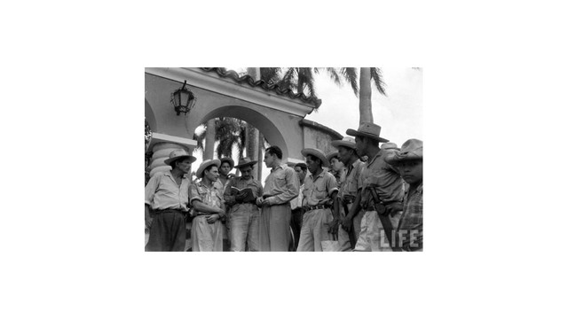 el gobierno de Árbenz aprobó el Decreto 900