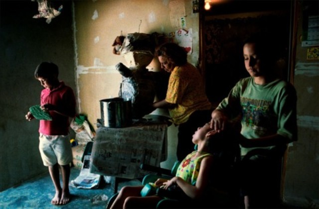 LARA JO REGAN, USA, FOR LIFE