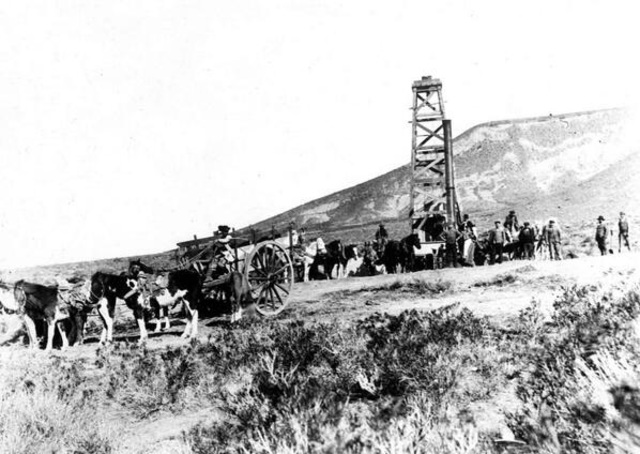 DESCUBREN 1ER POZO PETROLERO