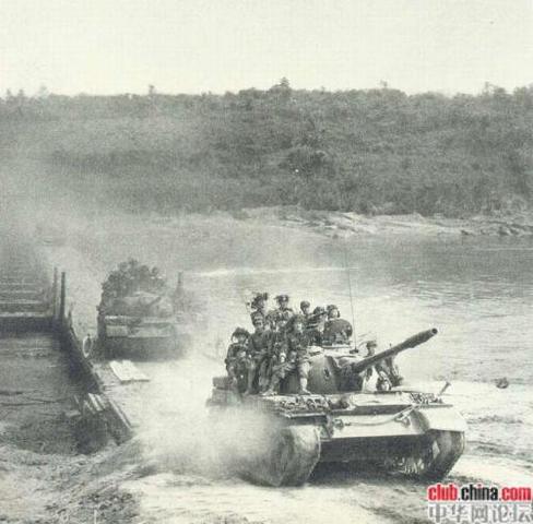 cambodian lauches military to vietnam