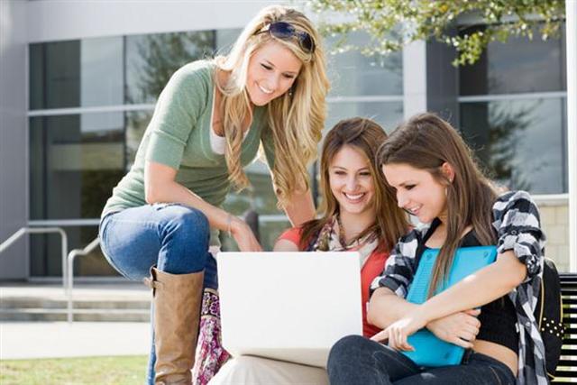 AÑO 2018 ESTUDIANTE DE DERECHO