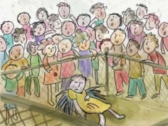 Un señor muy viejo con unas alas enormes