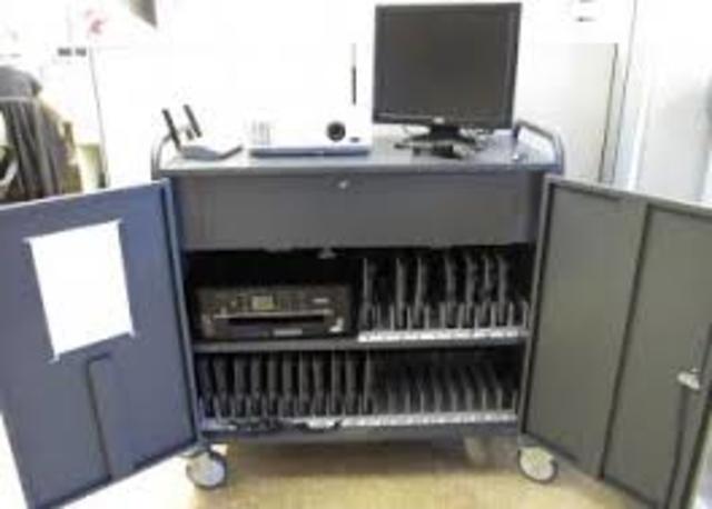 Recibimos  un aula móvil digital