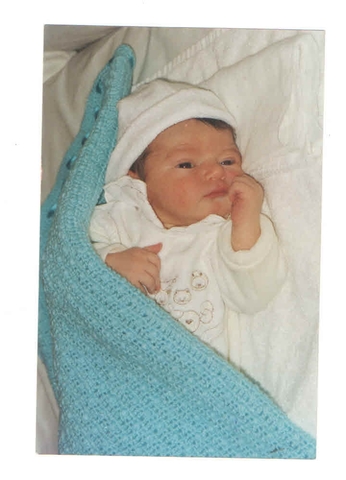 I was Born in 2002 , in Cordoba City. The weather was rainy . I arrived at 7:30 pm .