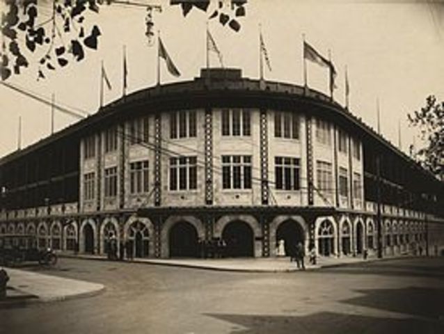 Pirates move into Forbes Field