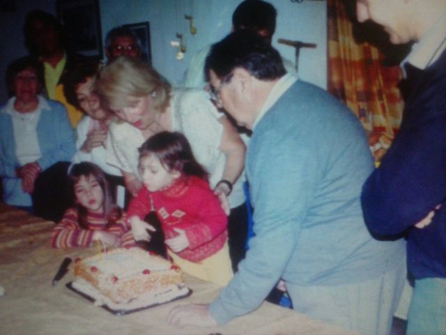 I blew the cake in the birthday of my grandmother