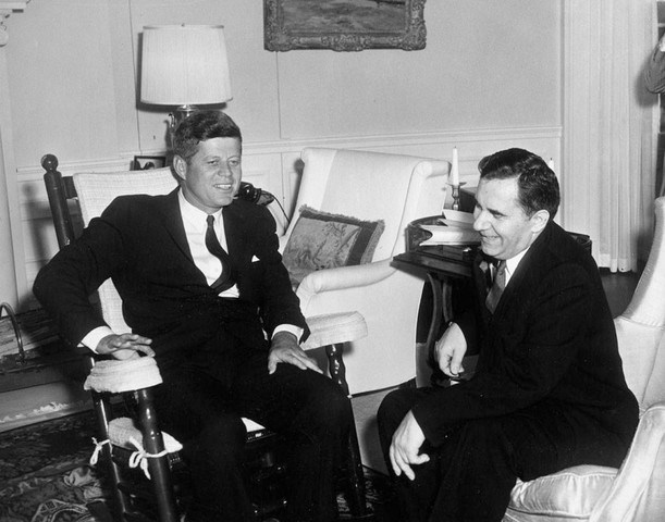 Robert Kennedy continues with plans to have a meeting with soviet foreign minister Andrei Gromyko