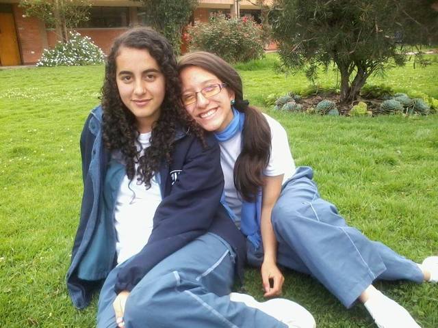 Estudios de Básica secundaria.