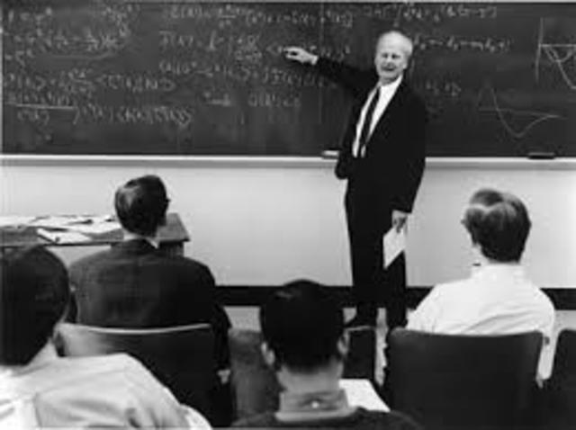 Regresó a la docencia