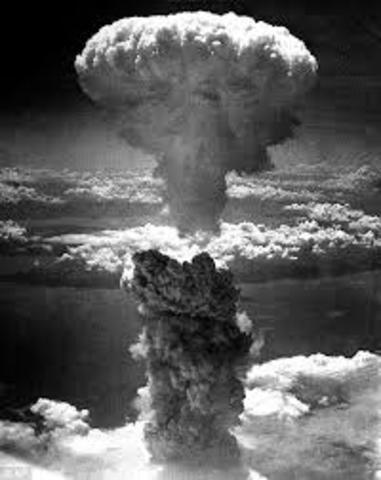 Atomic bombs attacks