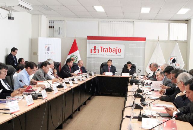 CNT no llega a acuerdo sobre aumento del sueldo mínimo