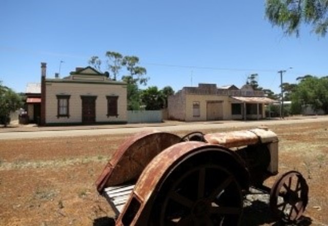 Irene McCormack is born in Kununoppin, W.A.