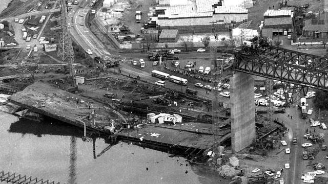 The Westgate Bridge collapsed - 35 people died