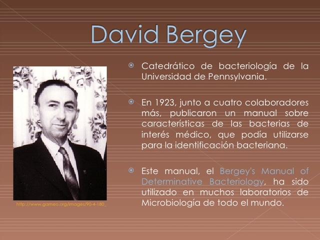 se publica por primera vez el Manual Bergey de Microbiología.