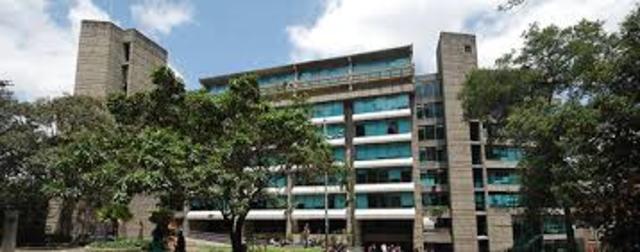 primera facultad de estudios tecnologicos de Colombia