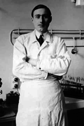 jacques oudin hace pruebas de la reaccion de precipitacion en geles